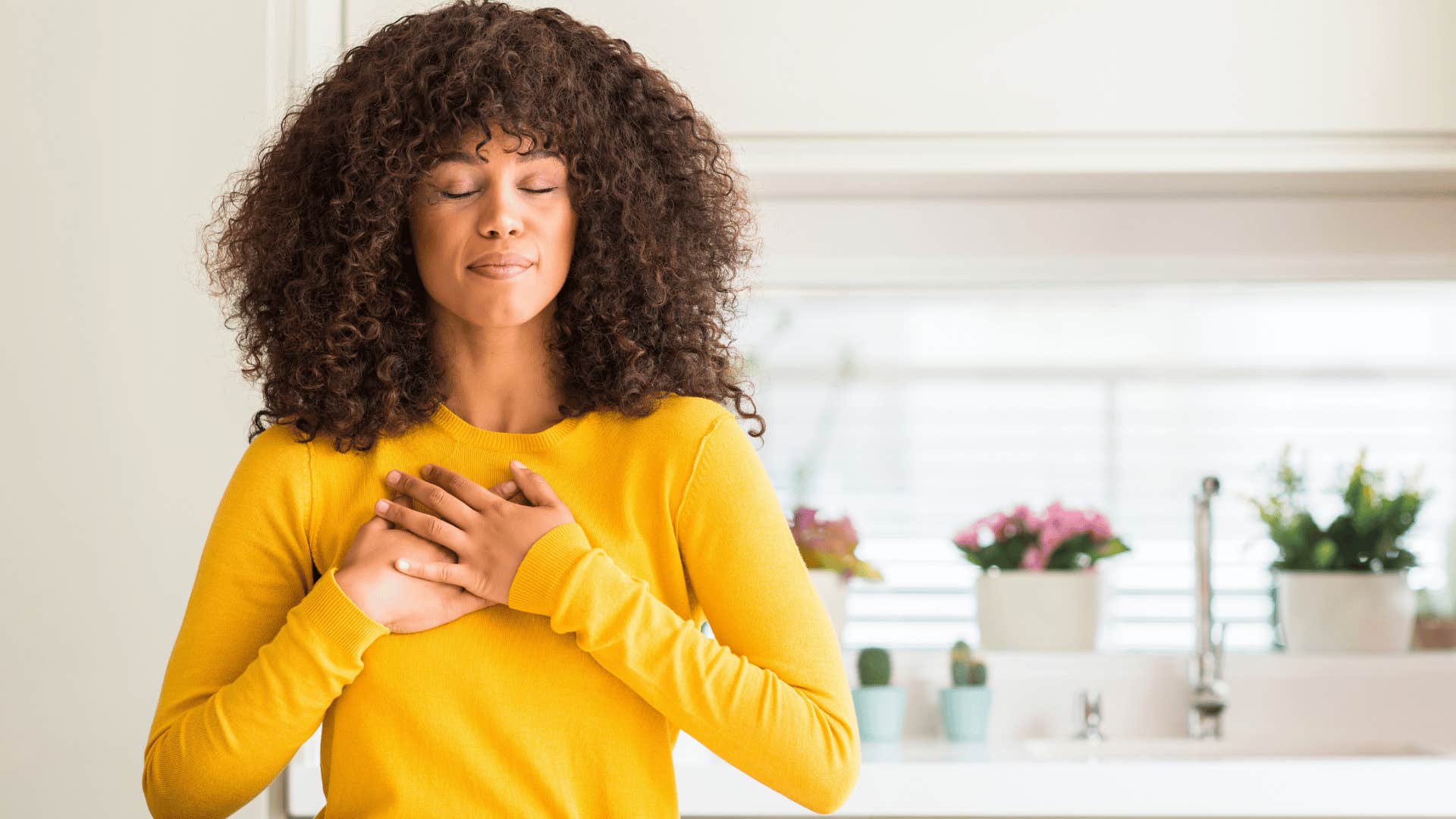 woman who is grateful for the little things