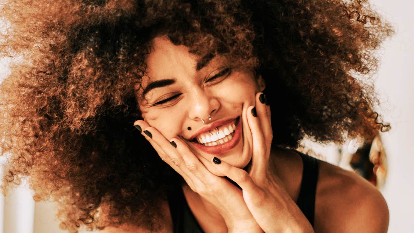 Woman who creates a powerful first impression. 