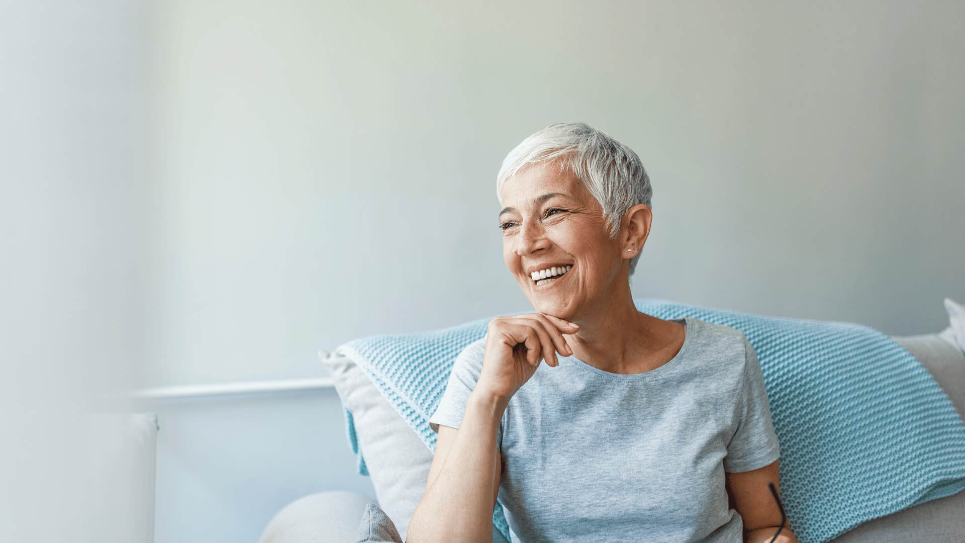 woman who has a positive mindset so she won't want to get back in bed