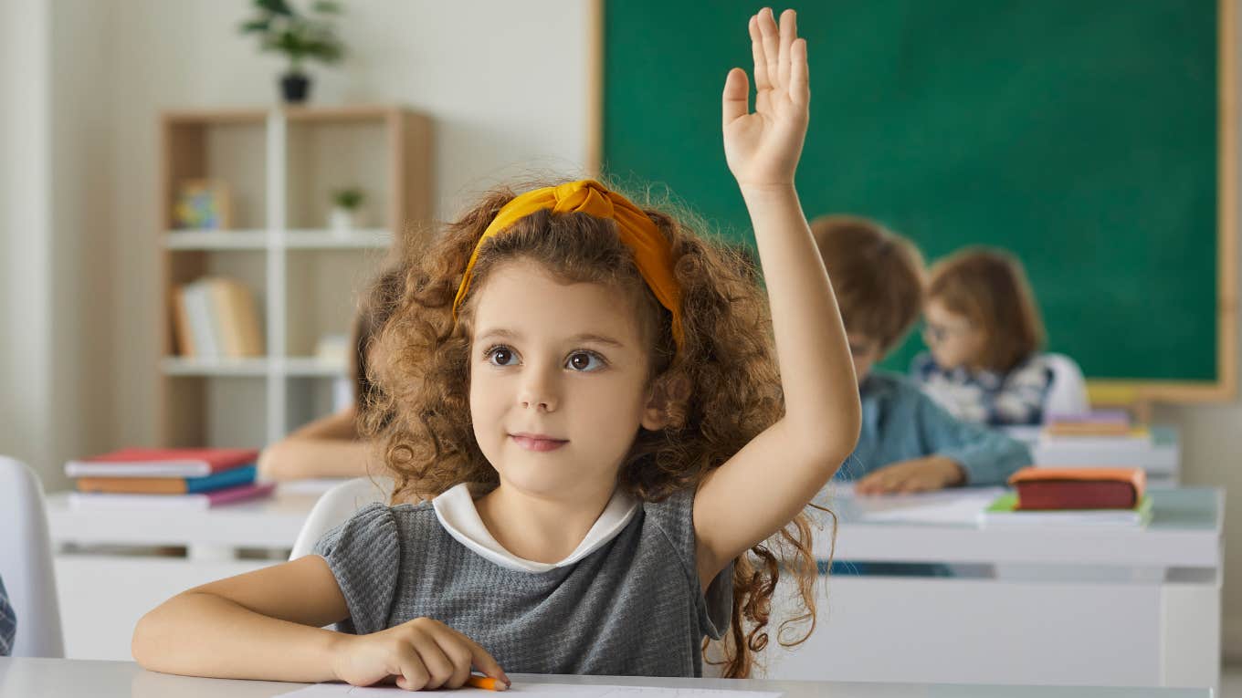 Student in a school that has fixed everything thanks to the suggestion of social worker