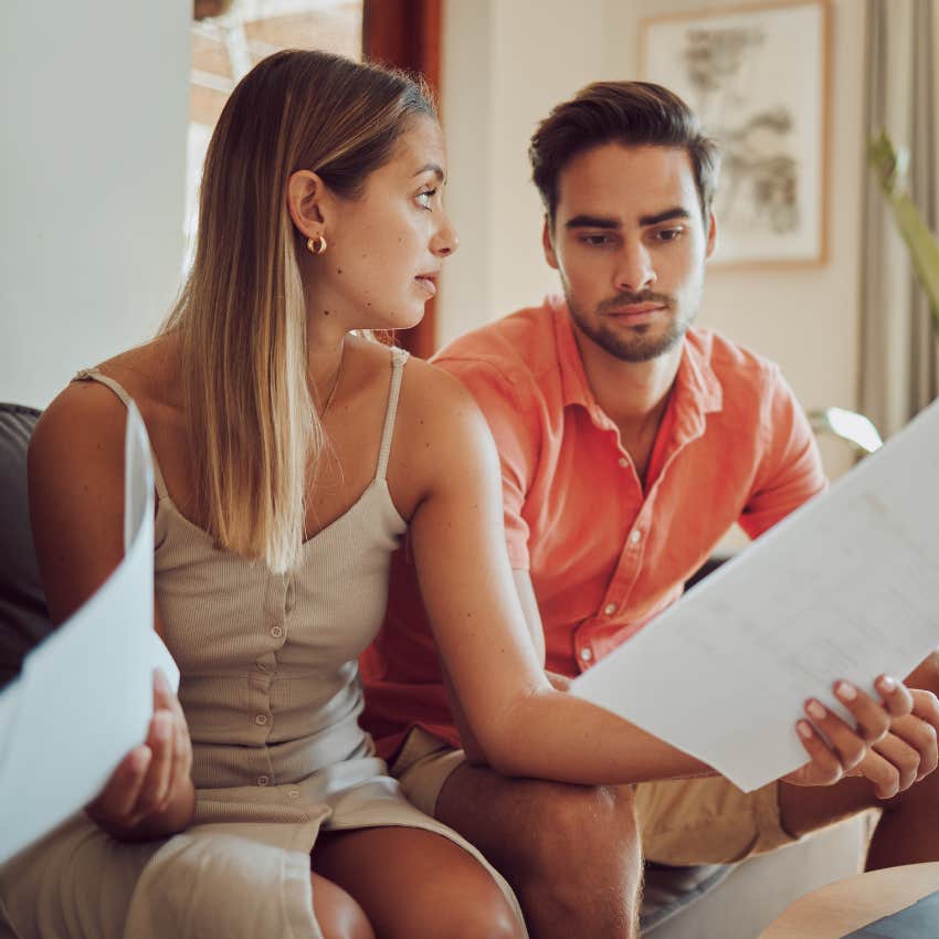 upset woman talking to man who is in an emotionally abusive relationship