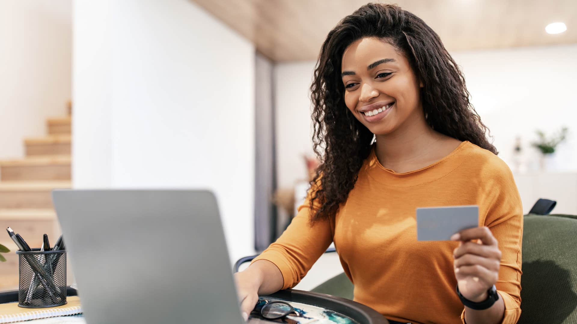 credit score brilliant parents teach daughters before they leave home