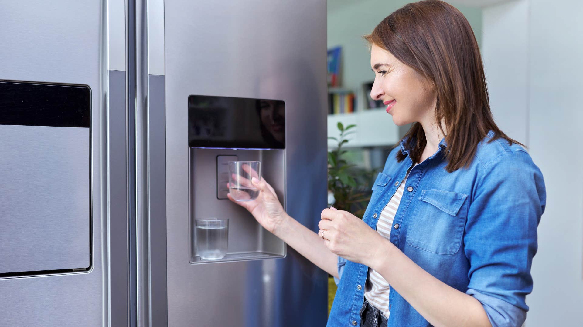 Things The Middle Class Thinks Fridges With Water Dispensers Are Normal But The Less Fortunate See Them Luxuries