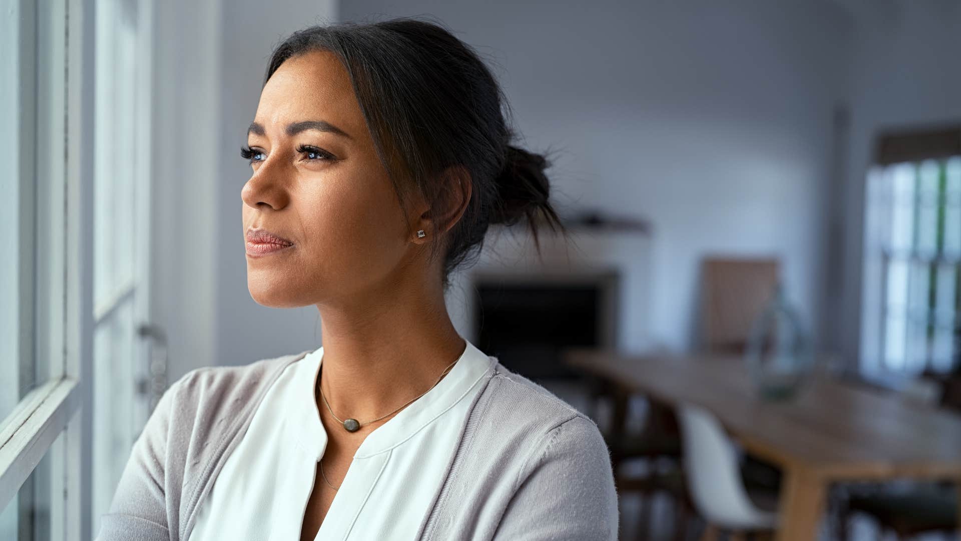 woman with social anxiety criticizing her social skills