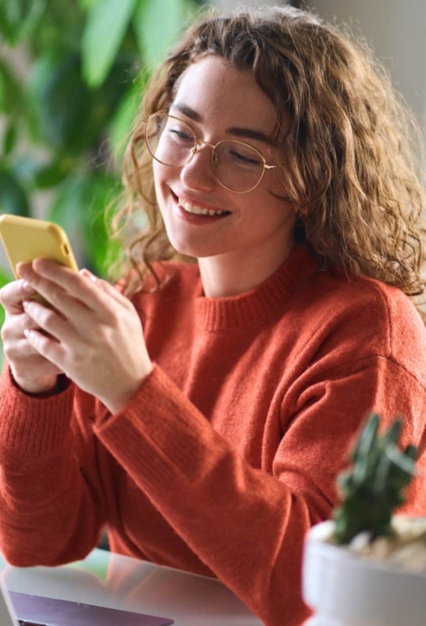 woman using chatgpt for advice 
