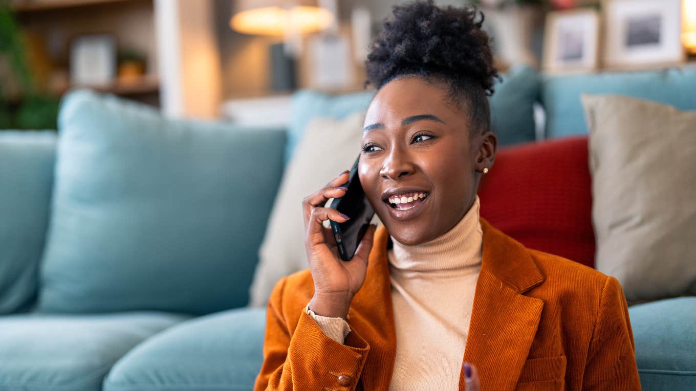 Worker Claims She Got Her New Job By Calling Woman who said she got her new job by calling and asking for the boss's phone number
