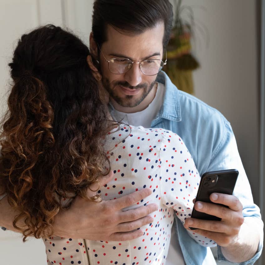 man in one-sided relationship texting ai lover