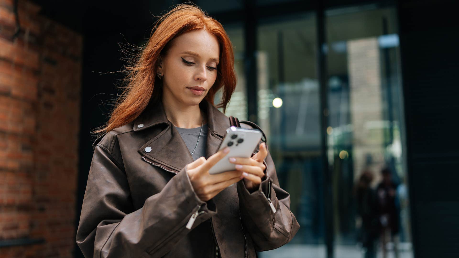 a woman uses the emotionless k or ok in her text messages