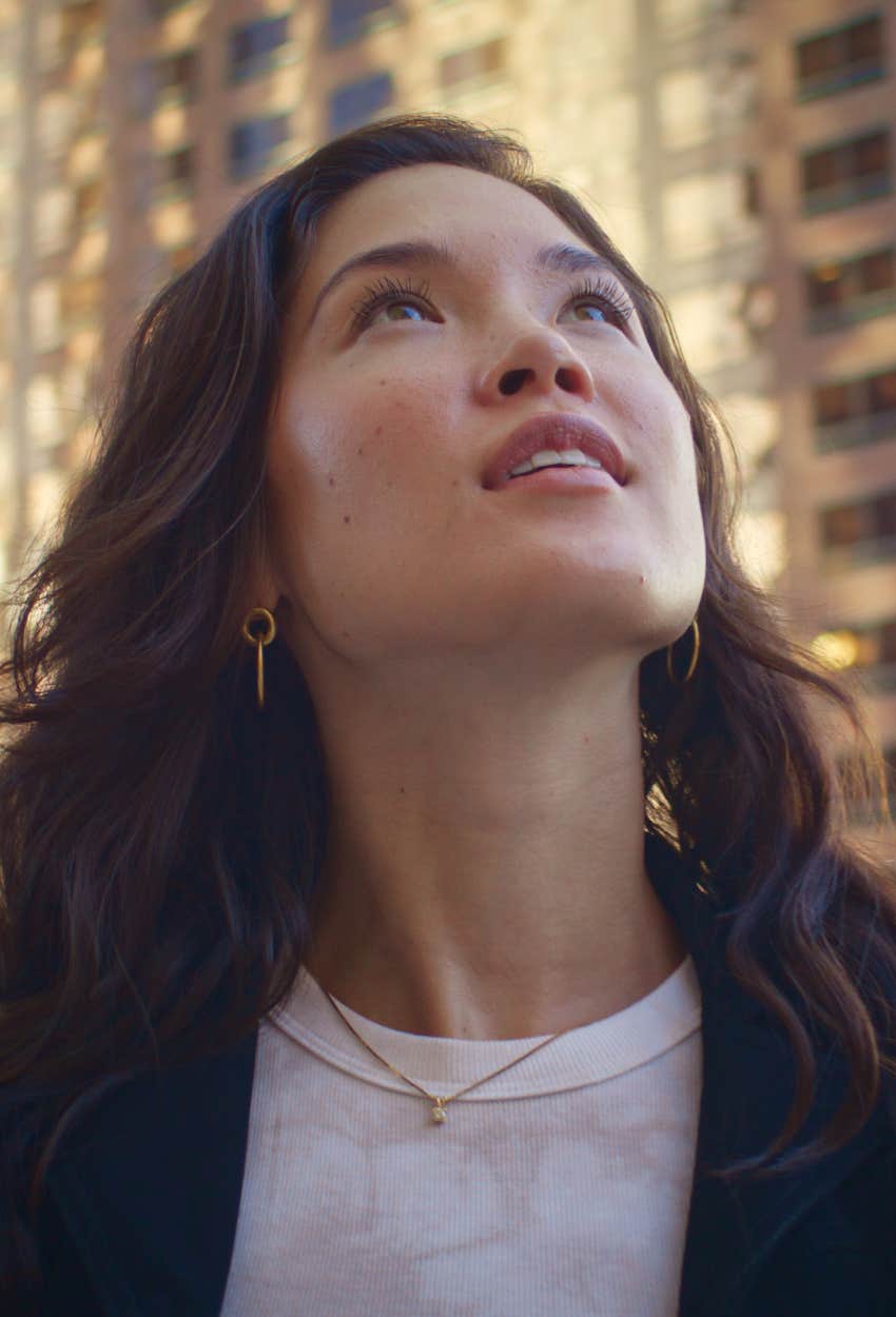 woman whose soul's evolution level is explorer