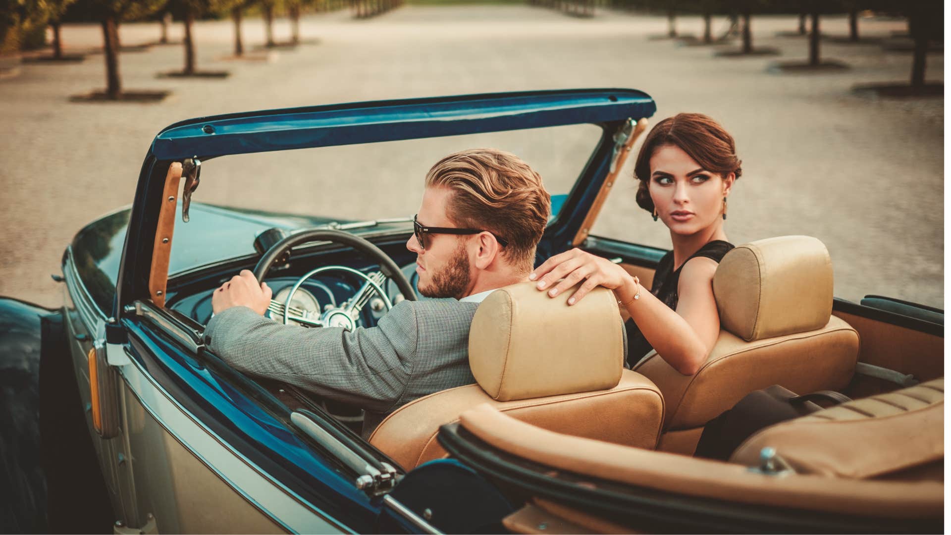 Man knows where to go to keep woman's interest