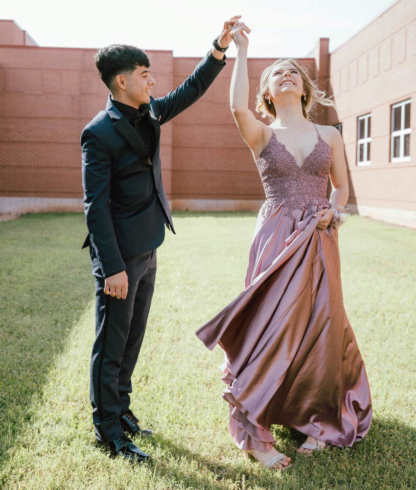 dress shop owner harassed selling same prom dress different girls