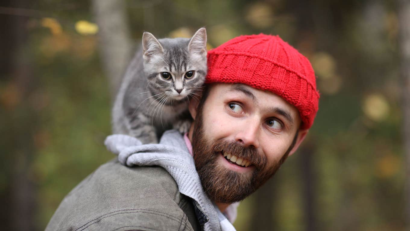 five ways cat says i love you cat with his owner