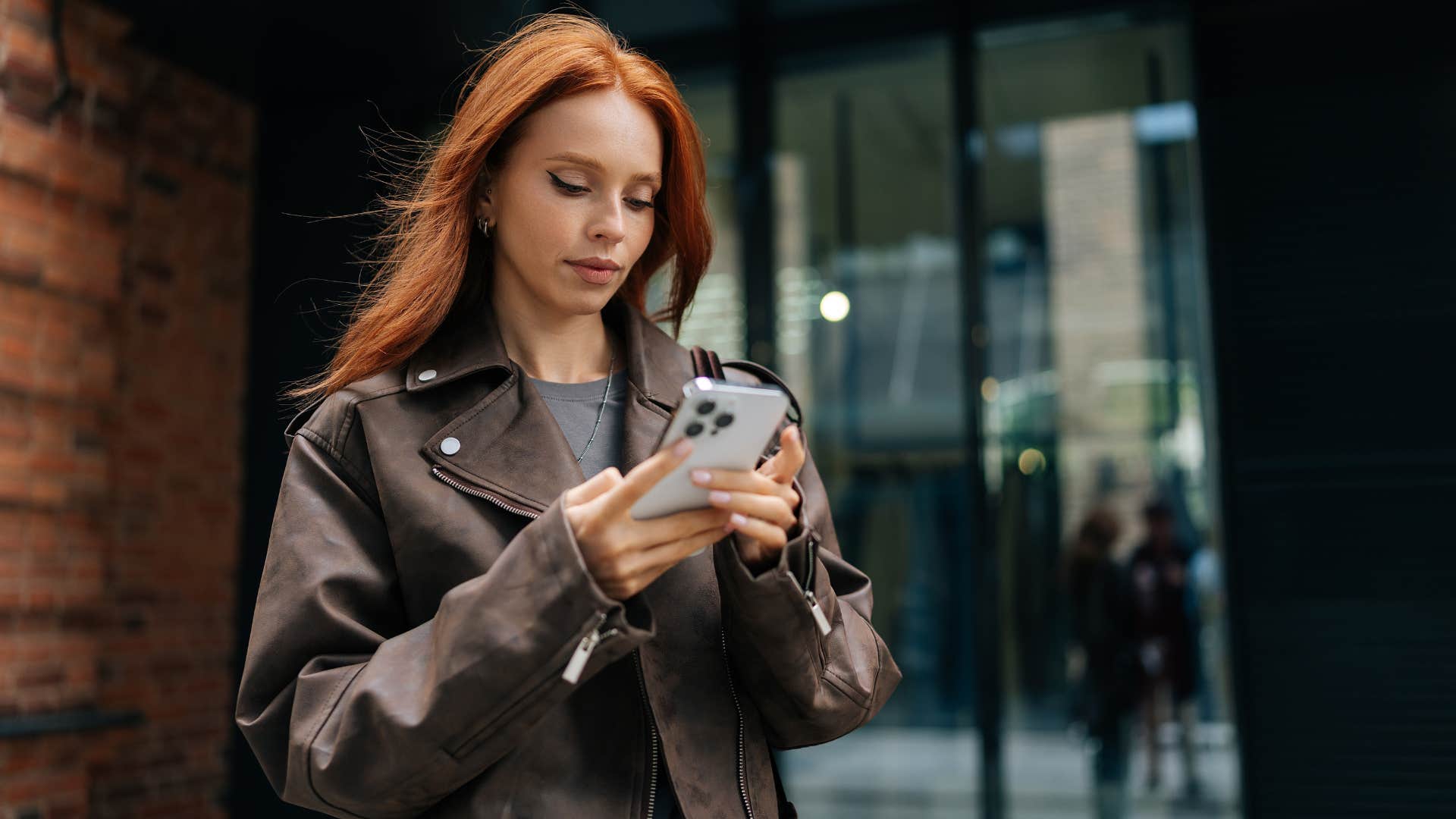 woman texting lying to cancel plans
