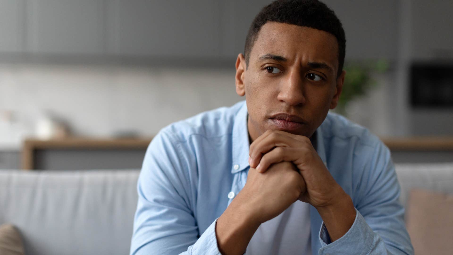 narcissistic man thinking of leaving his relationship