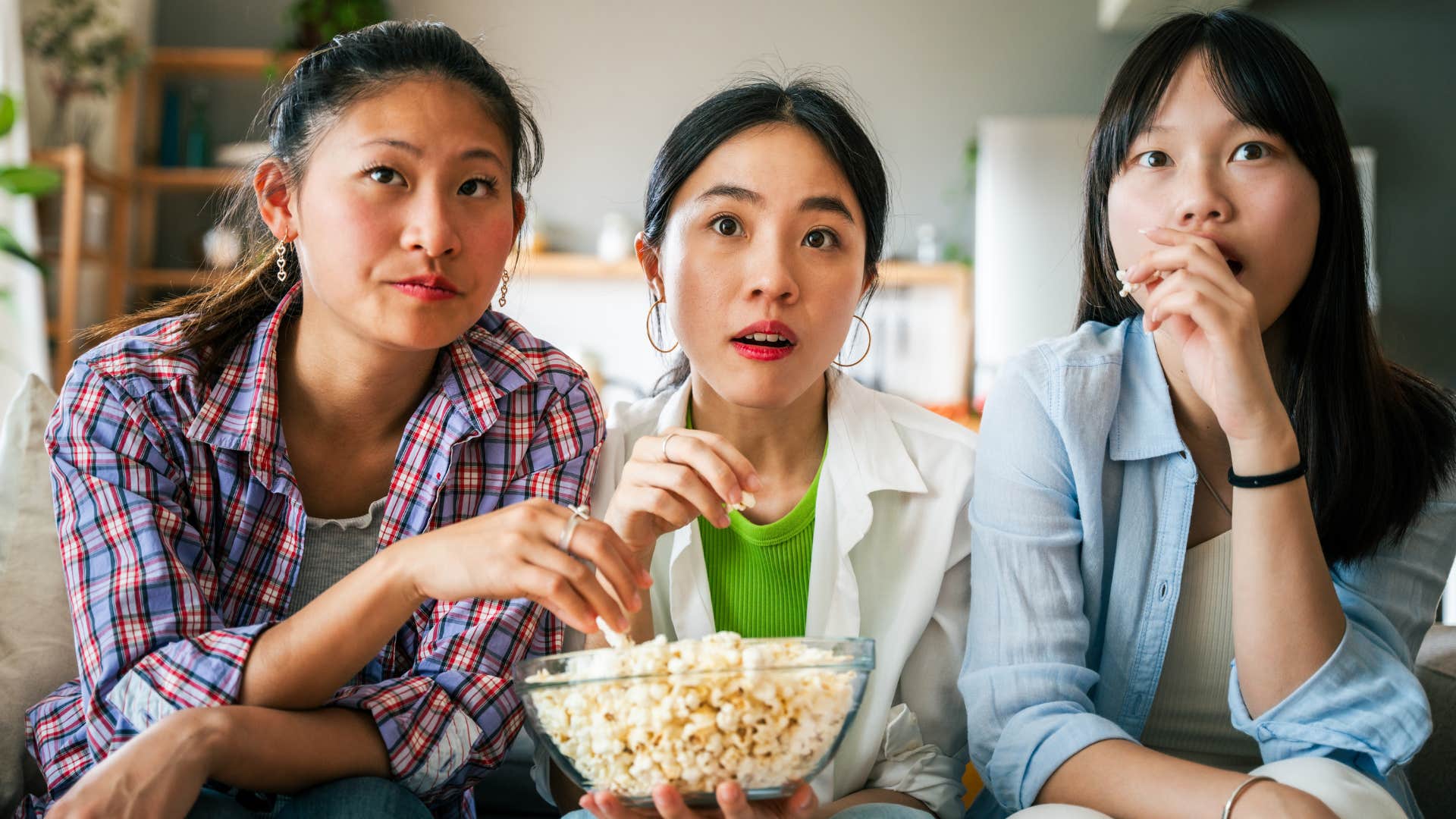 Intelligent person isn’t bothered by entertainment