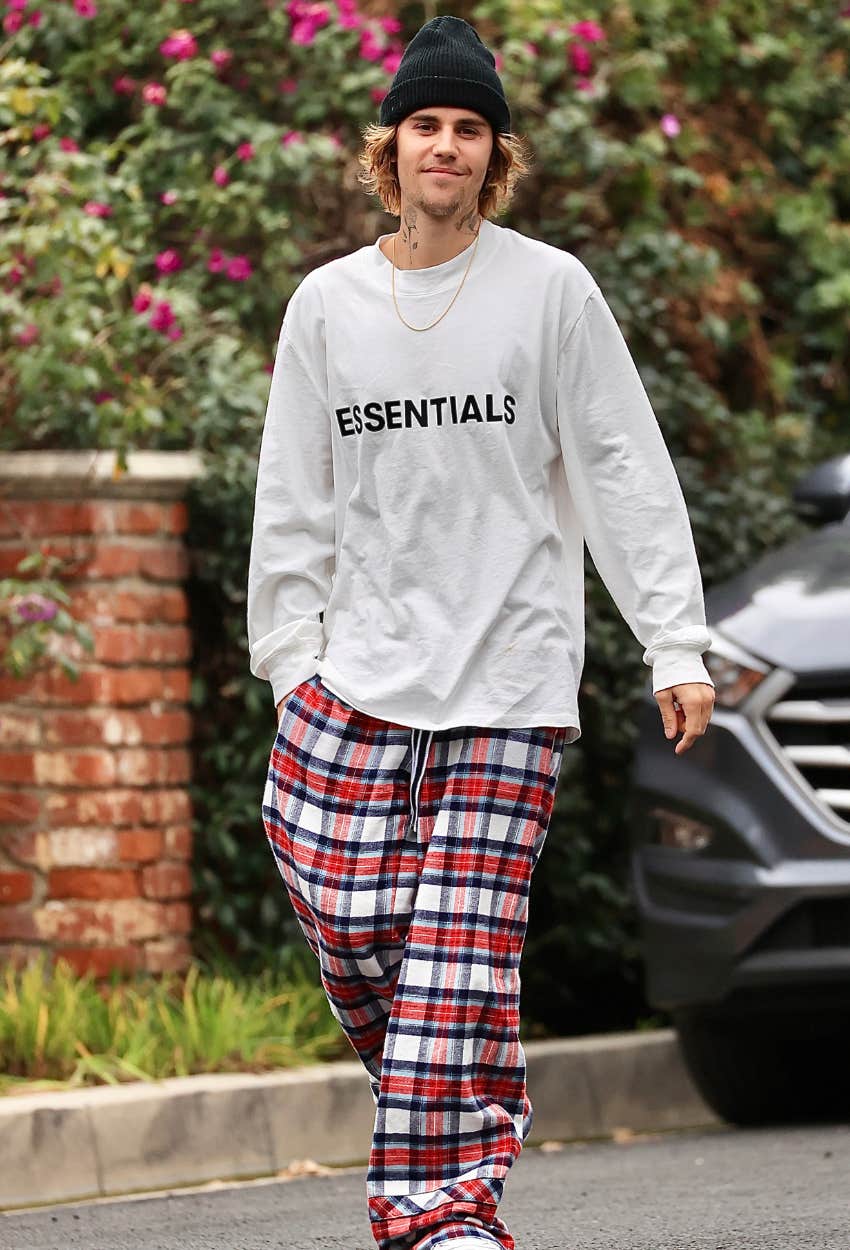 Justin Bieber Reportedly Owes Manager Millions Amid Rumors He's Broke