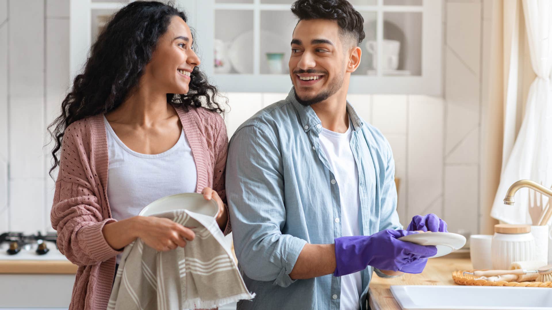couple with marriage that runs smoothy splitting the chores