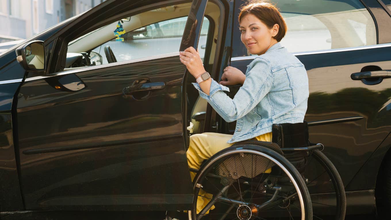 Man Calls Woman In Wheelchair A Faker After Seeing Her Get Up And Load It Into Her Car Man Calls Woman In Wheelchair A Faker After Seeing Her Get Up And Load It Into Her Car