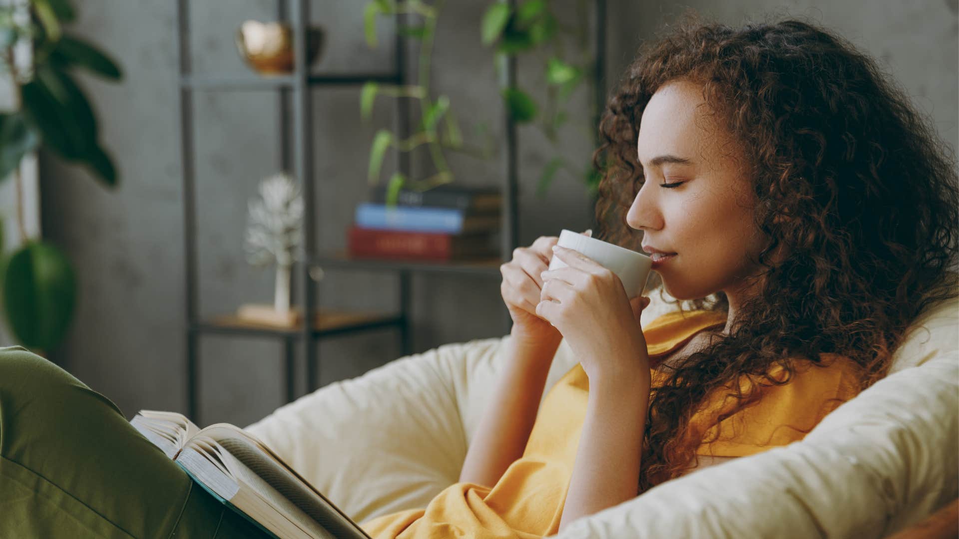 Woman prioritizes comfort as habit