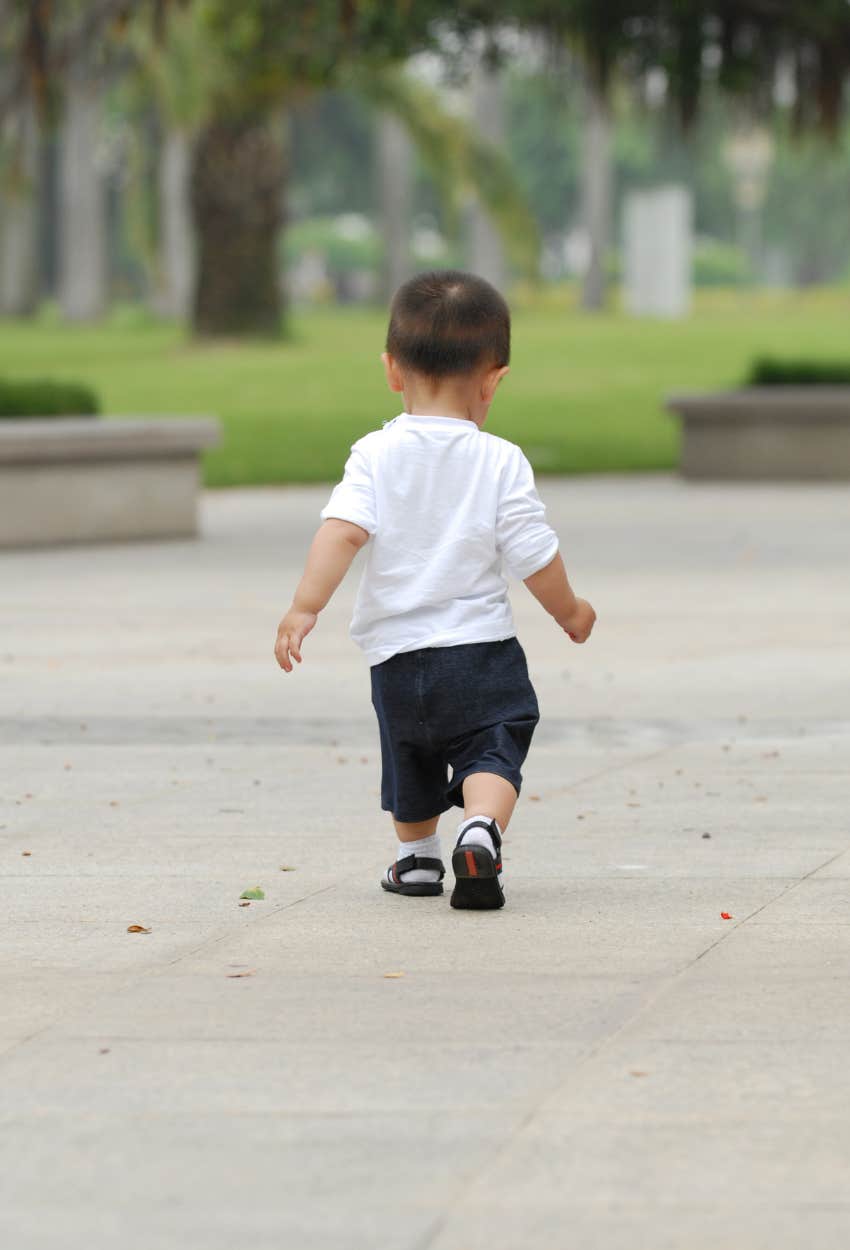 toddler that husband neglected to watch leading mom to say she'll never trust him again