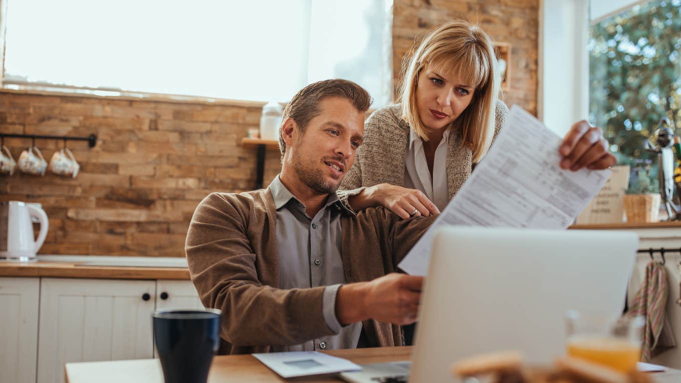 most americans can't afford most recommended budget advice couple paying bills