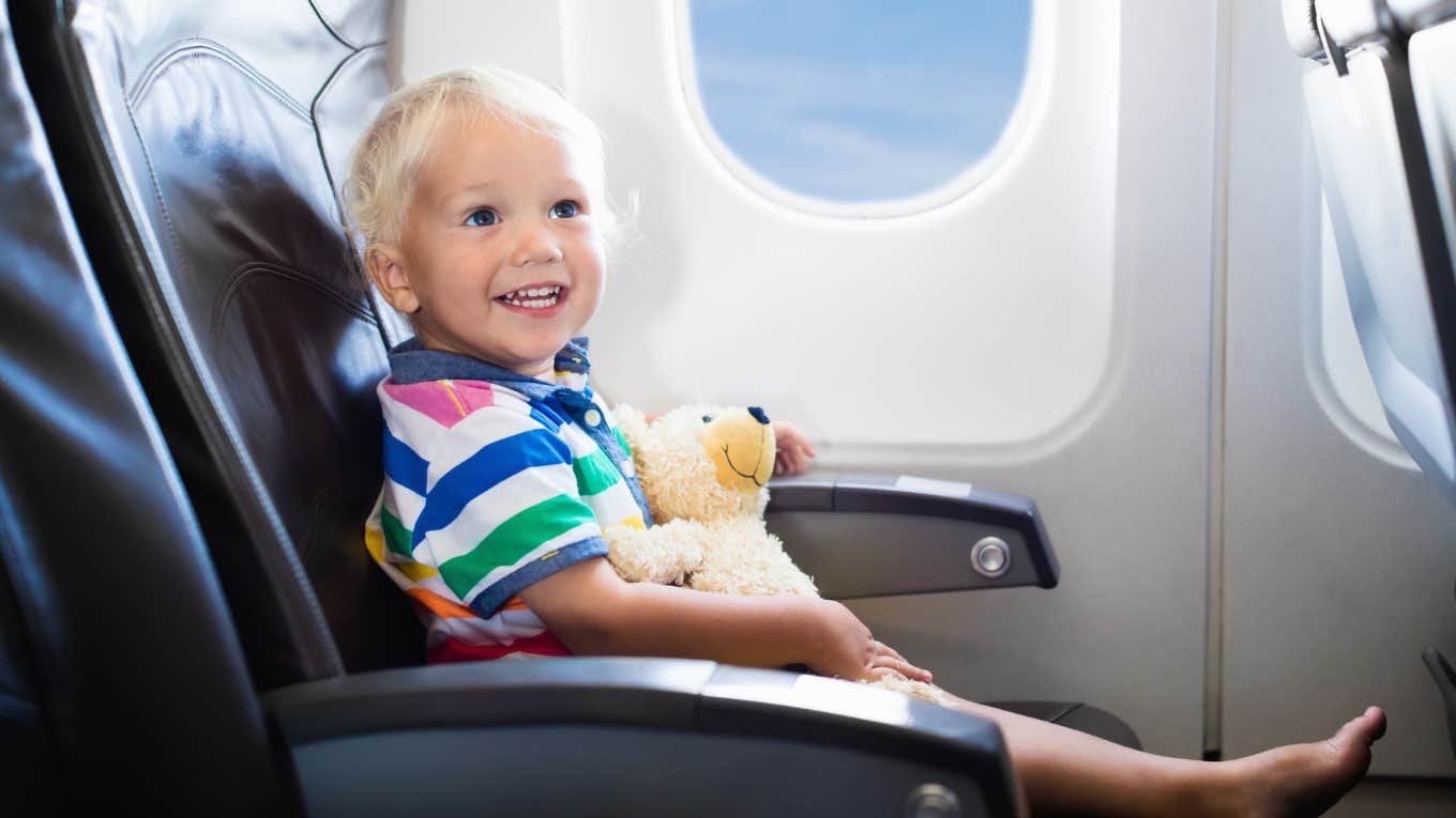yourtango.com - MeganQuinn - Parents Seeking Justice After Flight Attendant Accidentally Served Wine To Their 3-Year-Old - 'Every Traveling Family Is At Risk'