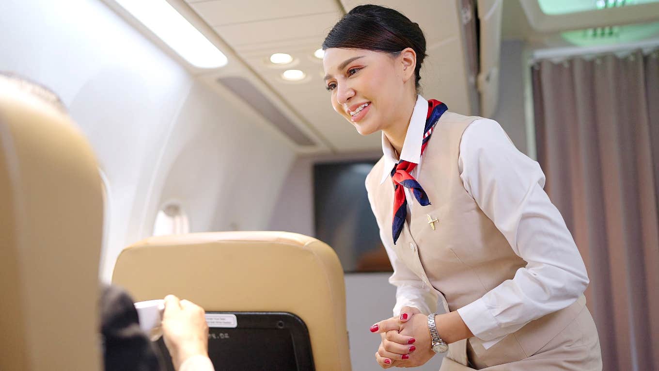 Flight attendant handed a list of allergy demands