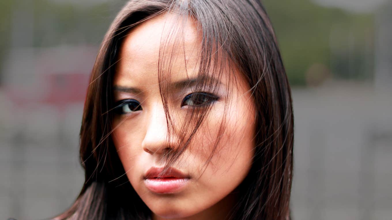 People Who Really Struggle To Find Love Often Fall For These Misleading Relationship Myths Woman falls for misleading relationship myths.