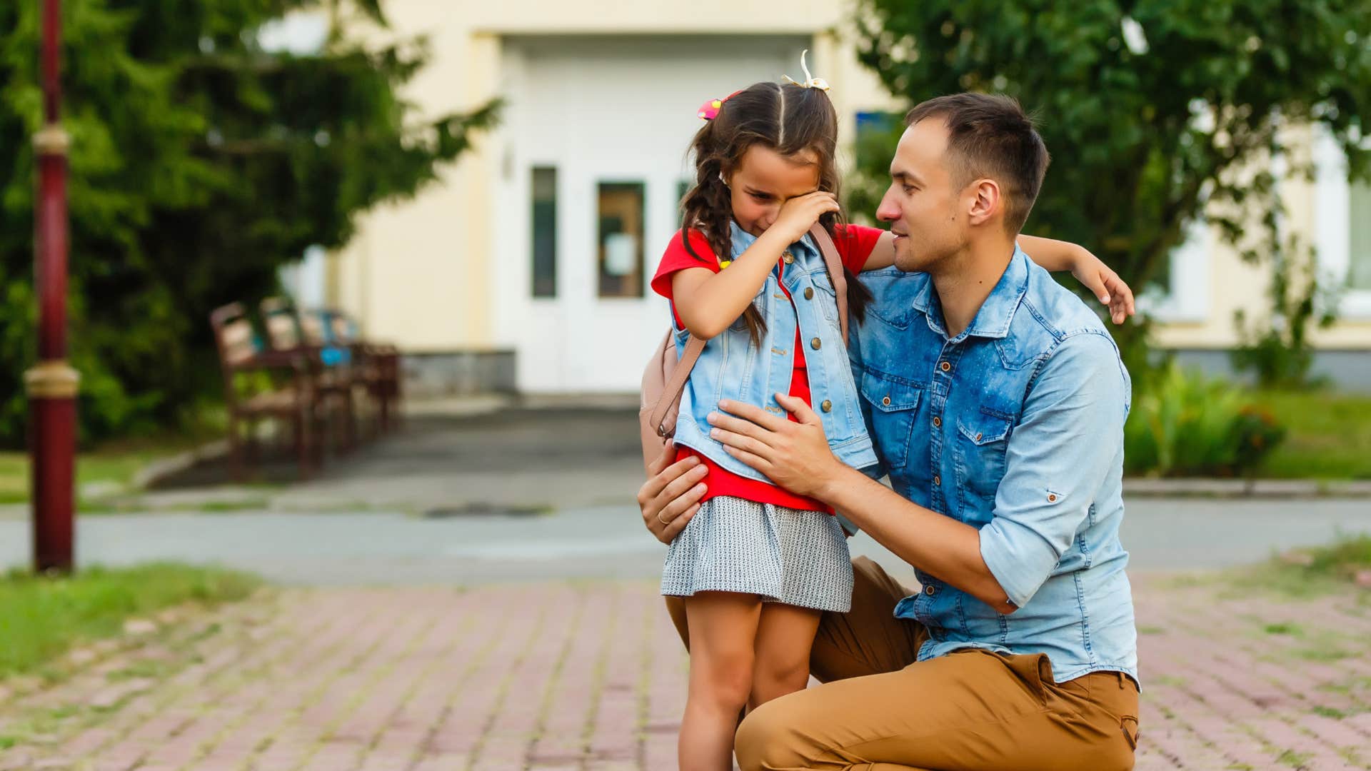 dad who thinks his daughter should not have to follow a school rule
