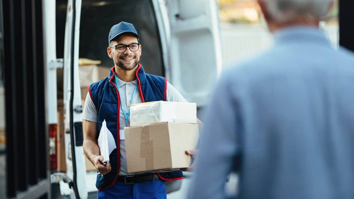 postal worker reveals how much he makes postal worker reveals how much he makes