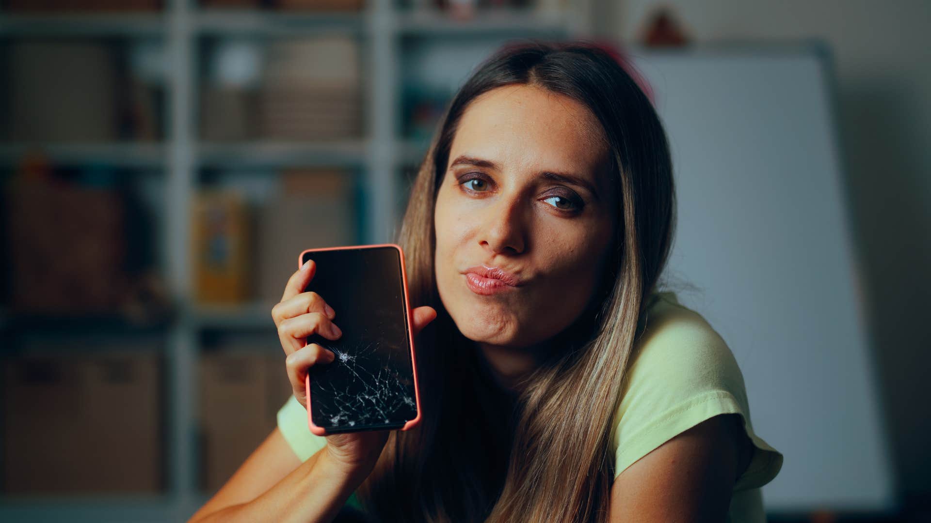 Group chat so negative it broke her phone