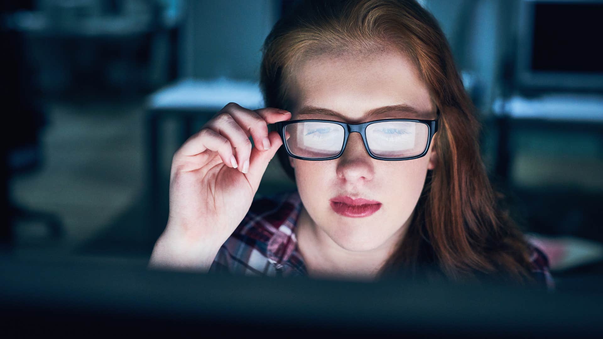 woman who is smarter than the average bear paying attention to detail