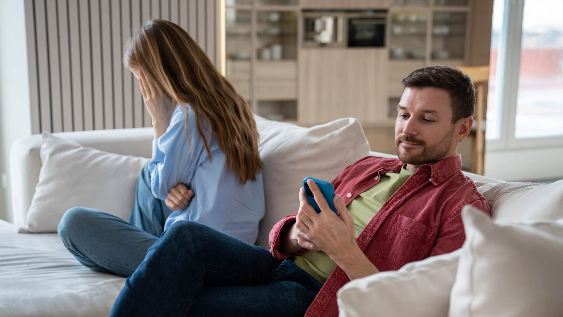 a man tells his girlfriend that her crying will not work on him