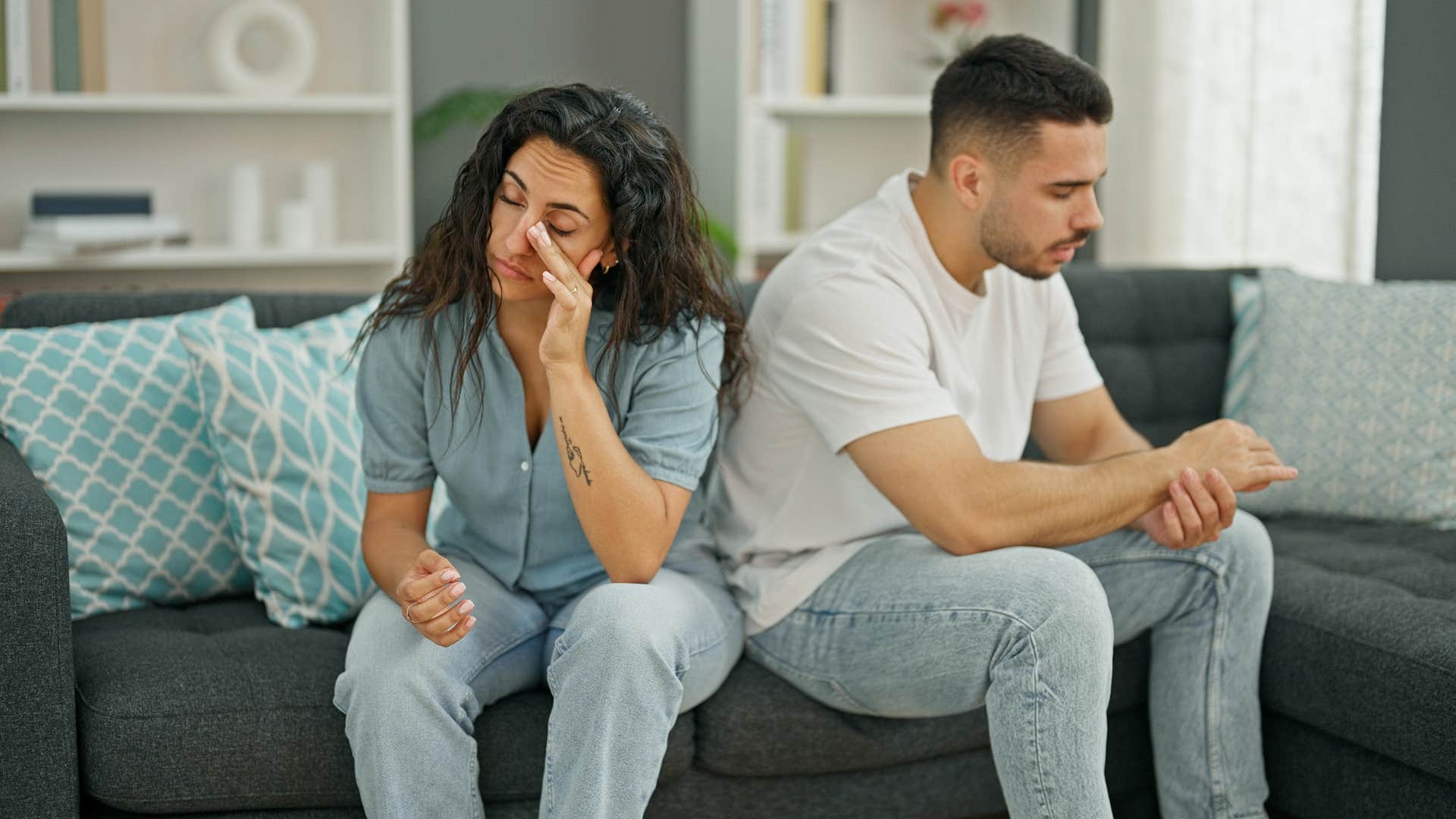 couple at end of the relationship who don't talk anymore