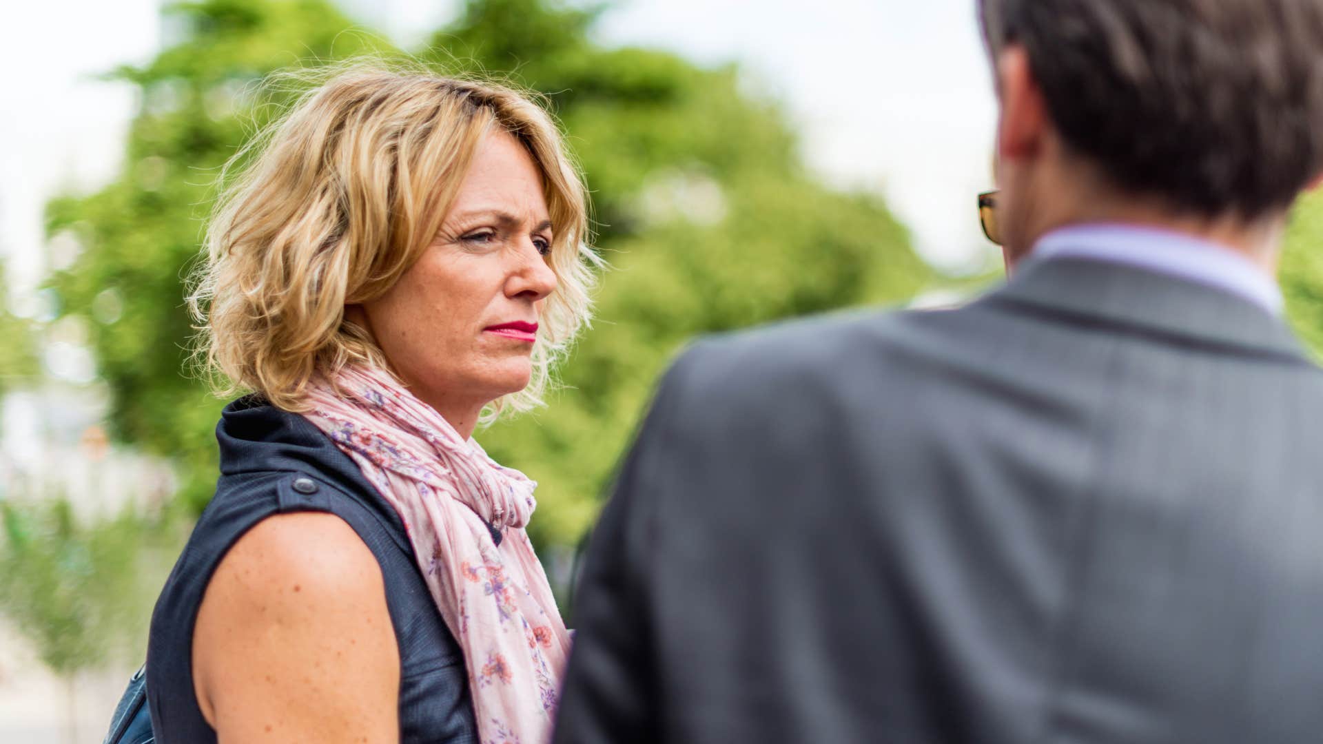 subtle signs you’re dealing with a truly difficult person you question whether you can trust them