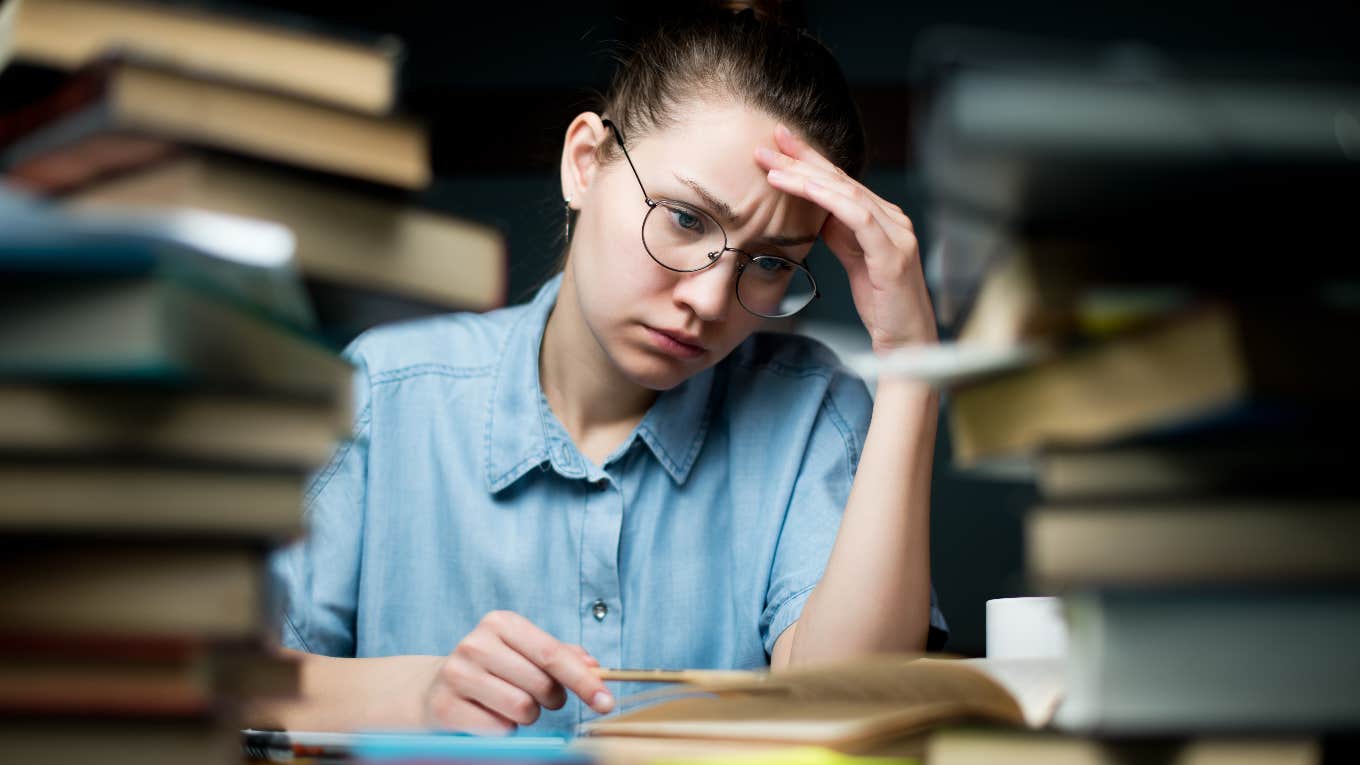 Teacher Shares Assignments Her Ninth-Grade Students Submitted That Show Their Lack Of Reading Skills student with a severe lack of reading skills
