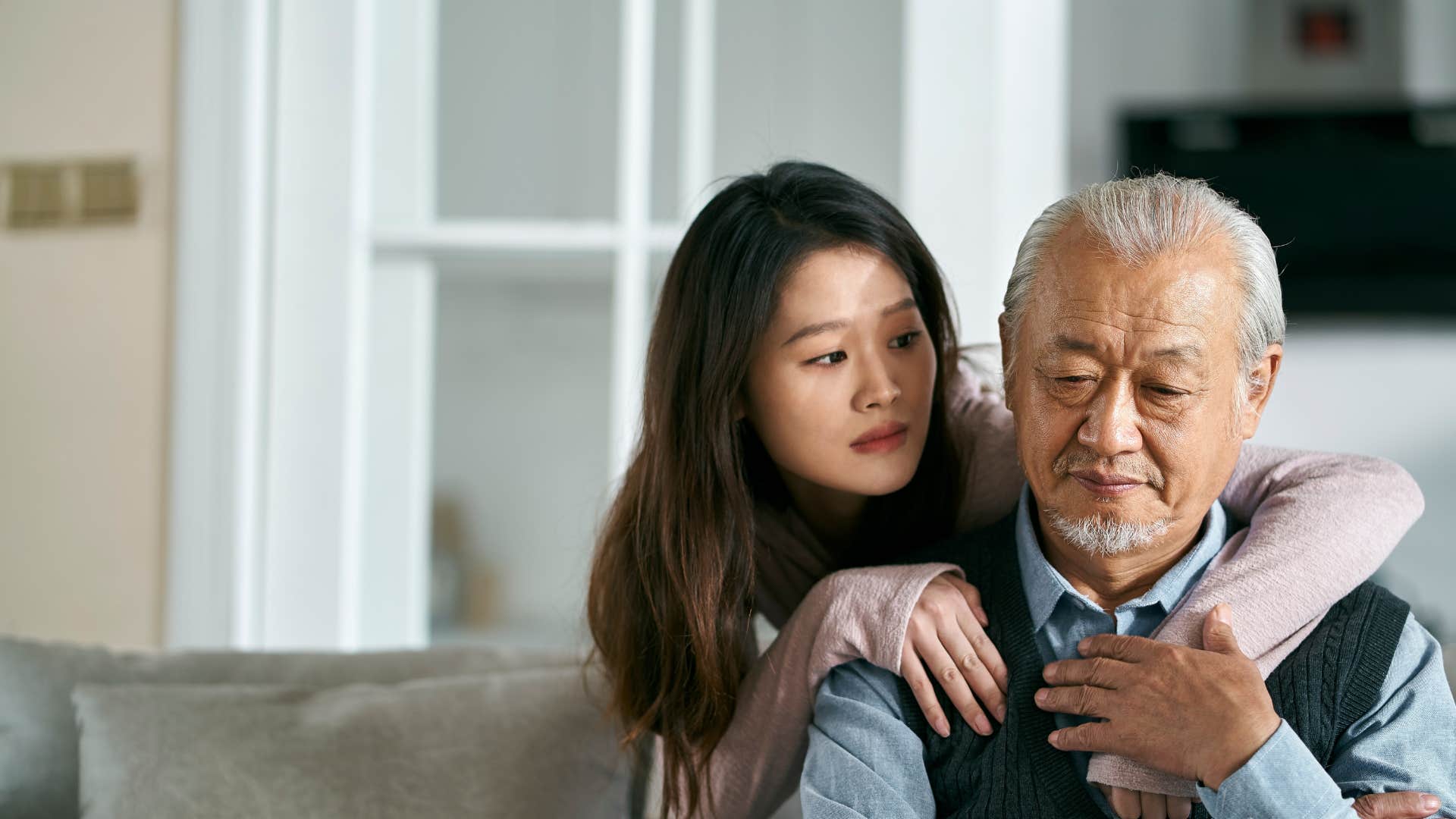 dad talking to adult daughter about marriage and kids
