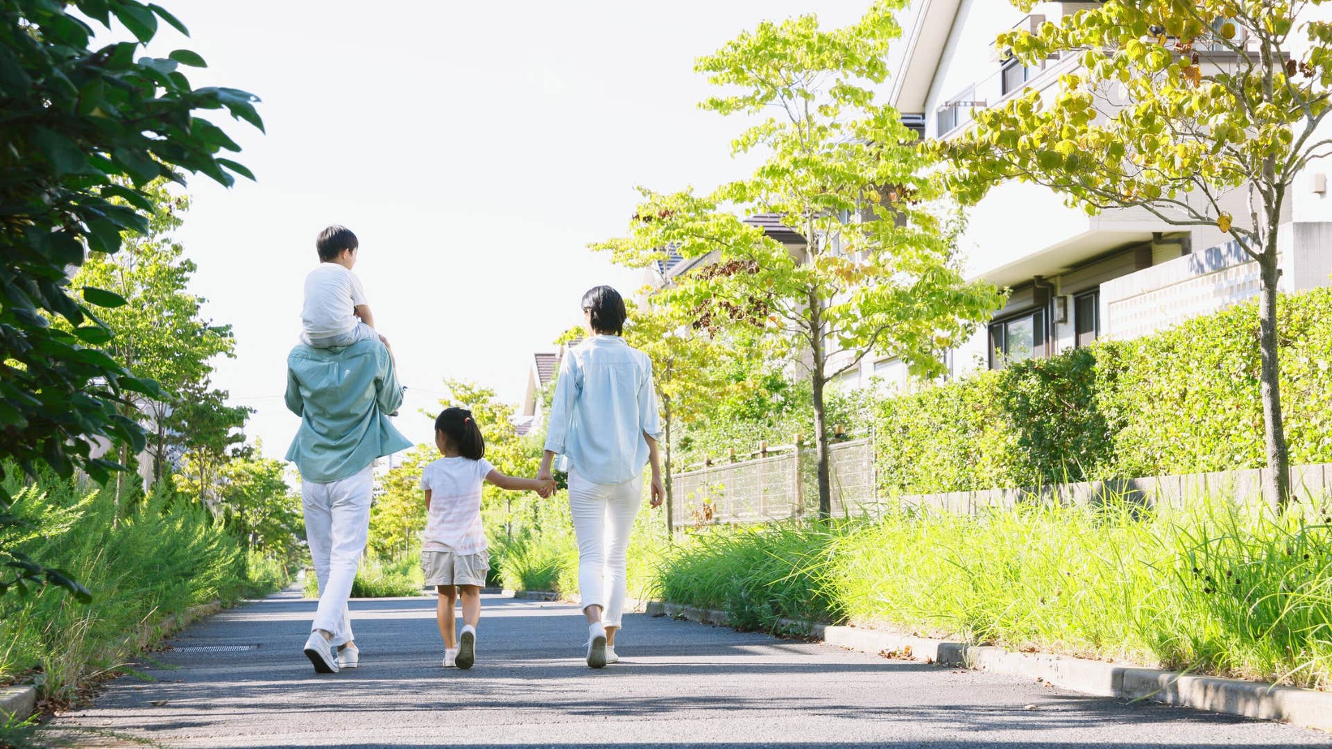 things middle-class families think are normal but are actually huge privileges clean safe neighborhood