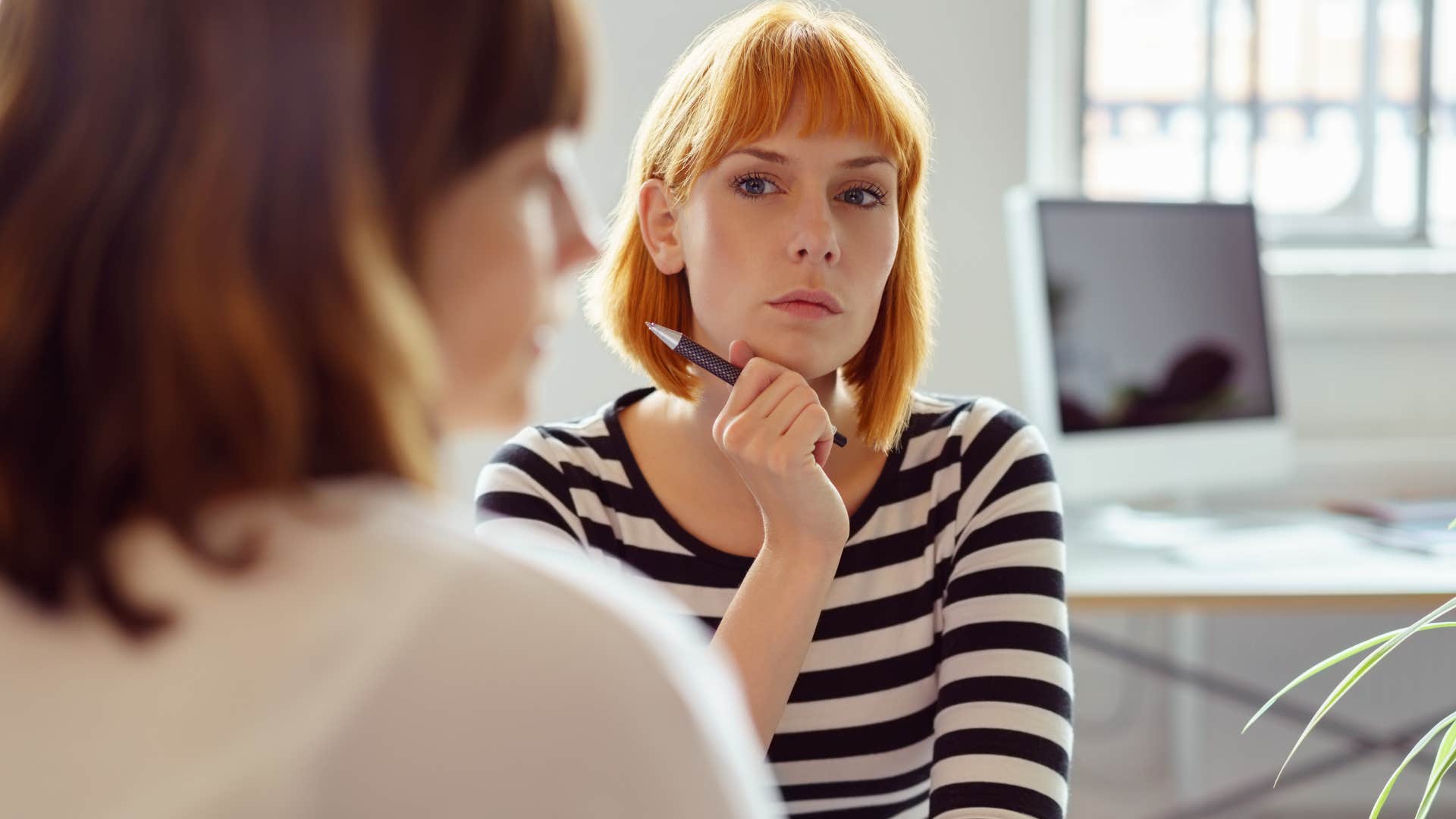 woman telling friend its just common sense