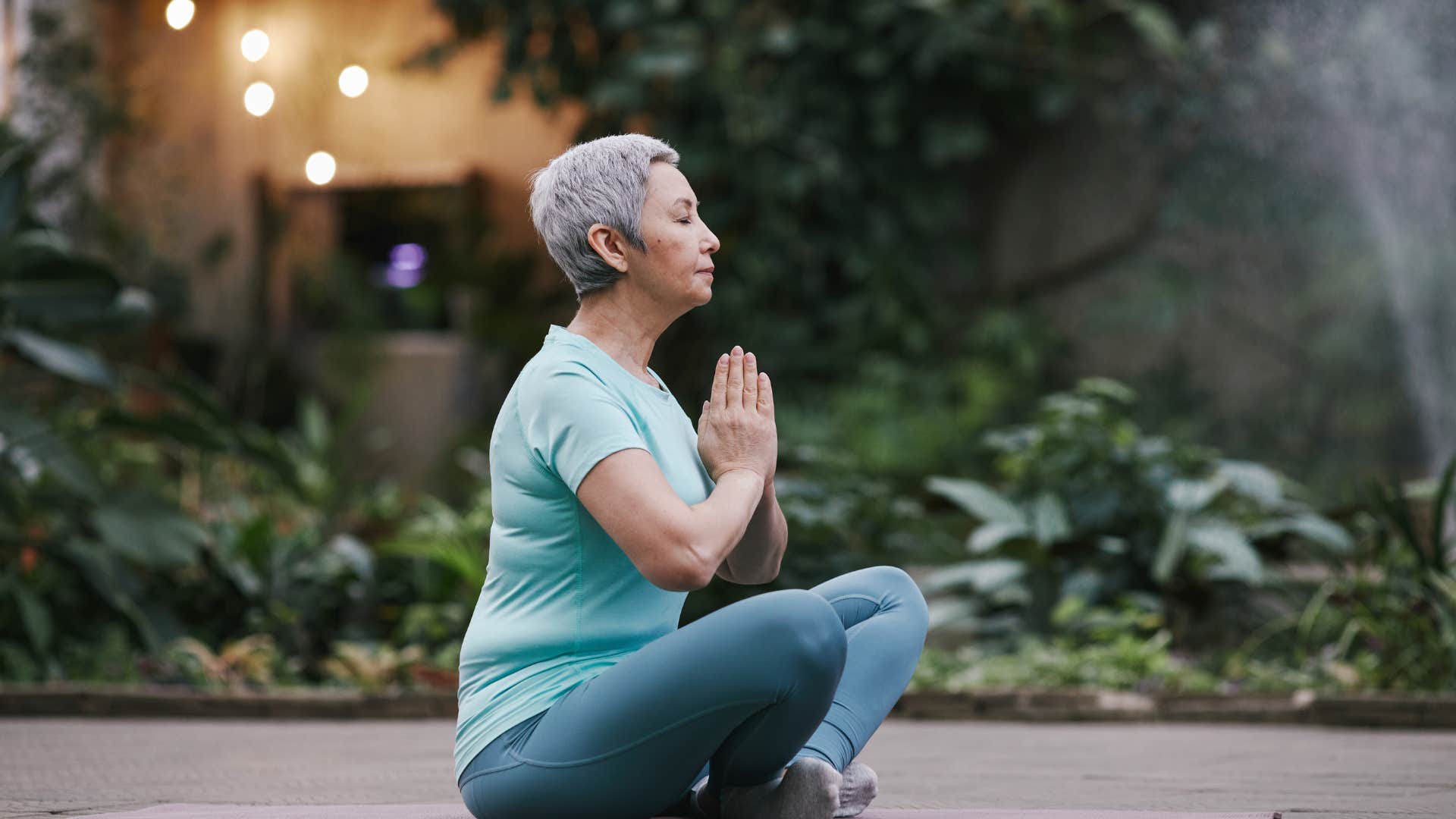 things people who live well past their 80s do on a daily basis they manage their stress