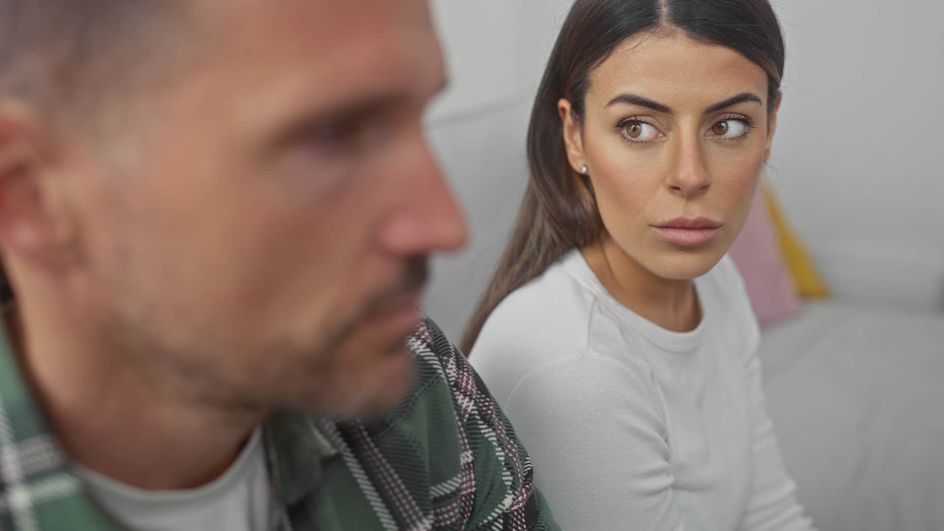 man saying hes fine when hes not to girlfriend