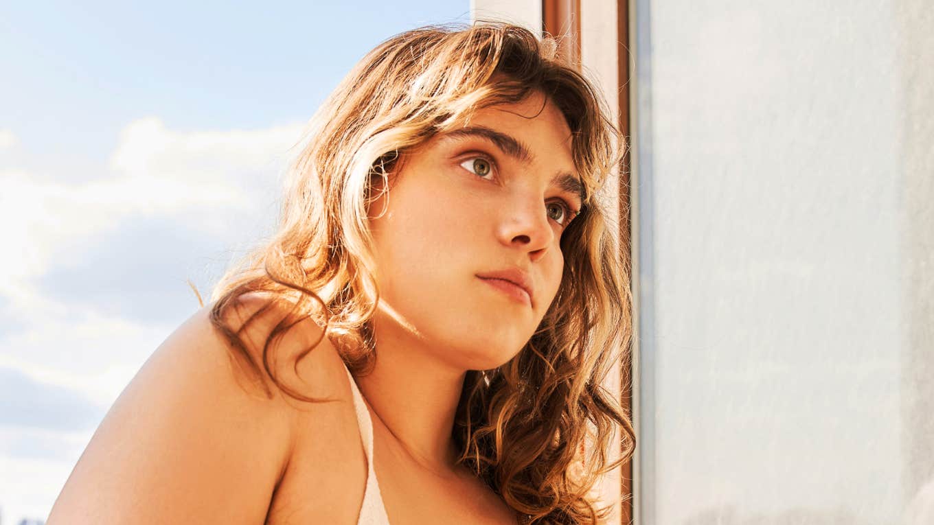 Uncomfortable Truths About Why Women Walk Away After a Few Dates Woman who walked away after a few dates.