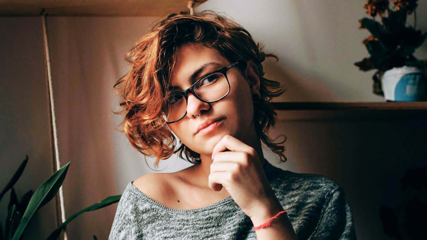 Basic Standards Every Woman Deserves In A Healthy Relationship, According To Experts Woman who knows basic standards that she deserves in a healthy relationship.