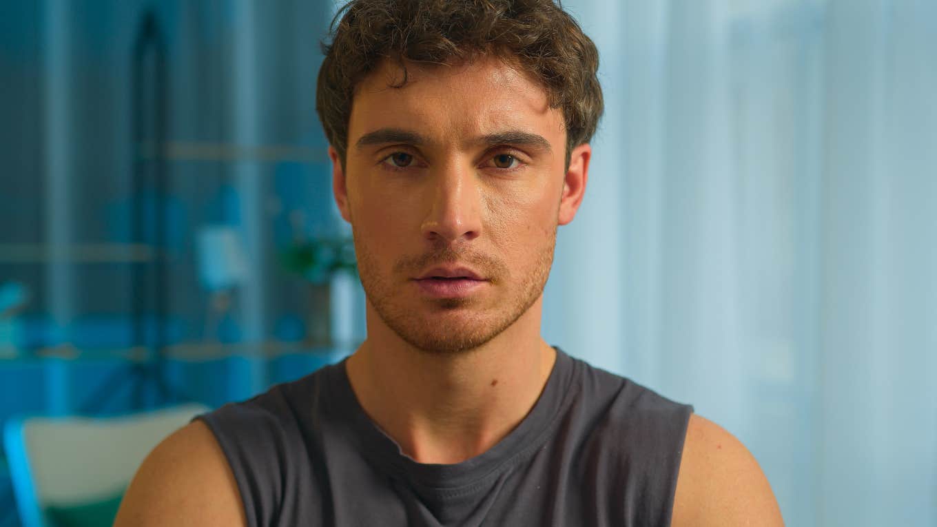 Behaviors That Reveal A Man Was Raised By Narcissists, According To Psychology