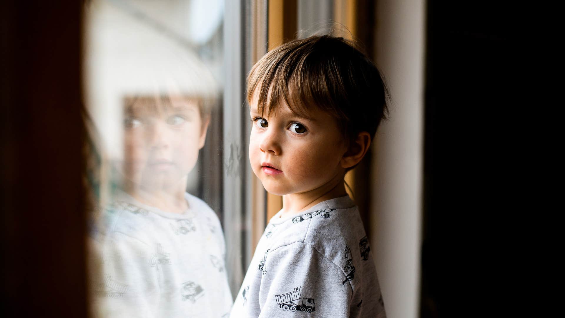 Kid taught to wait 