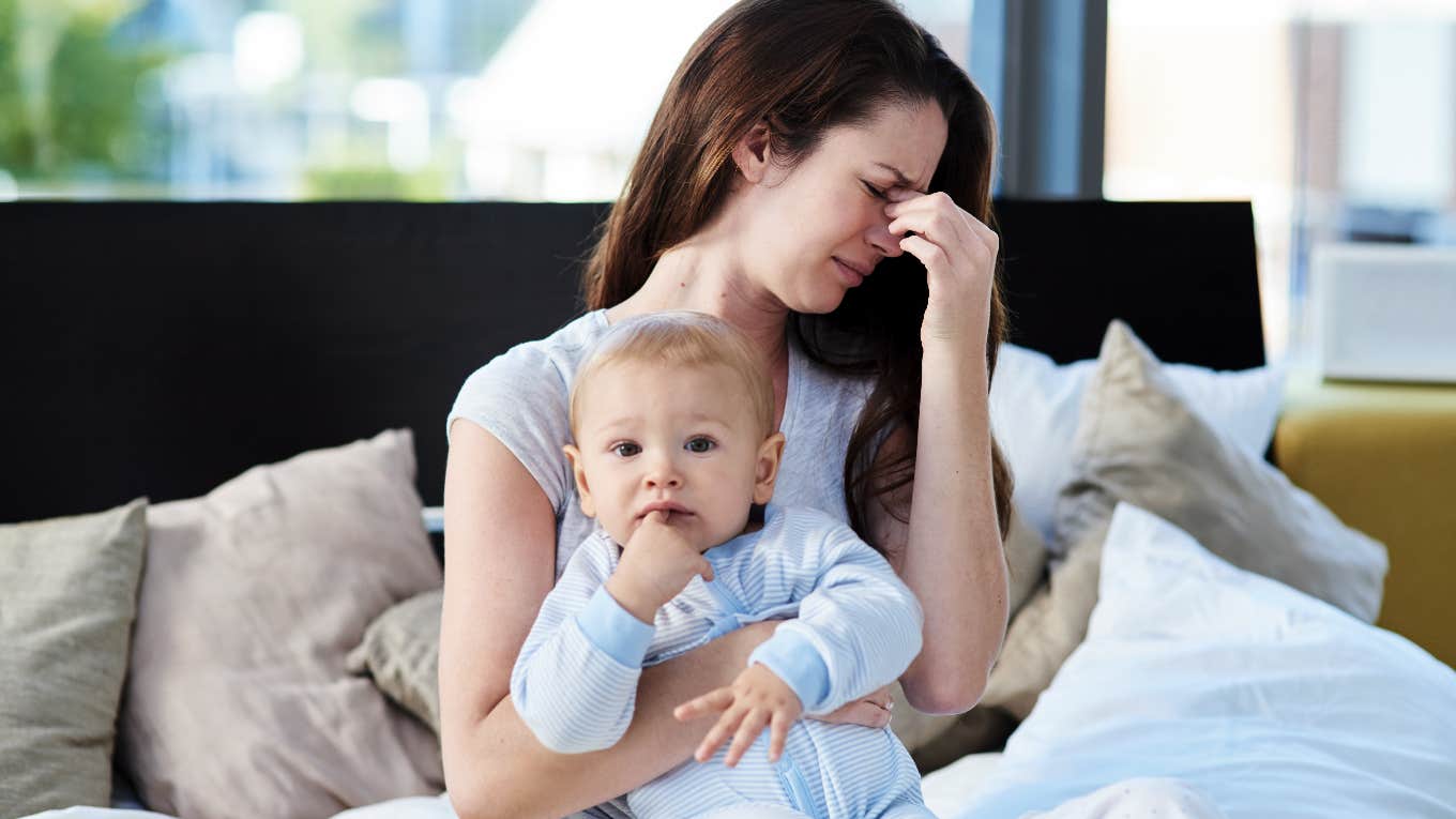Dad Furious Wife Calls Herself A 'Single Mom' Because He Works And Is 'Never Around' wife calls herself a single mom because the dad works and is never around