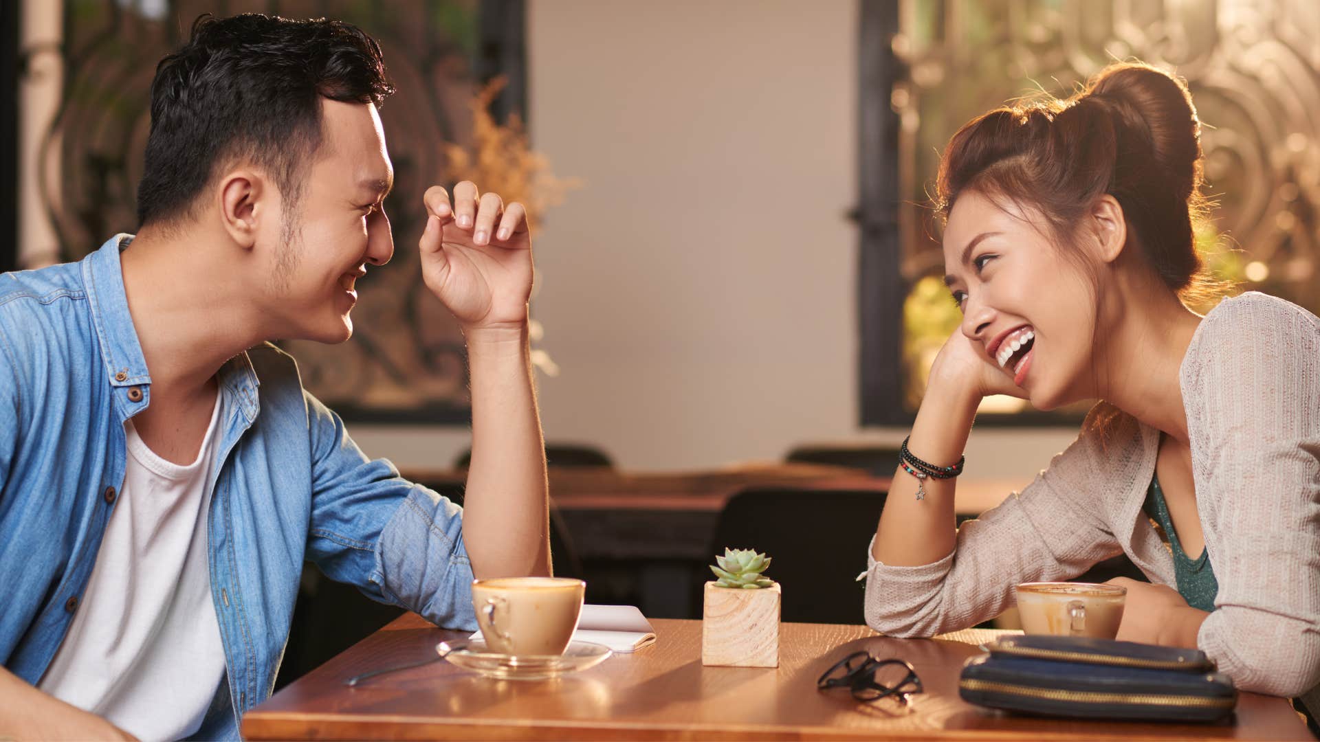 Deeply desirable man on date splits bill 