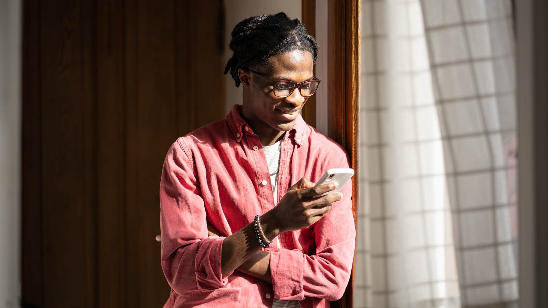 Man pushed away by boring text