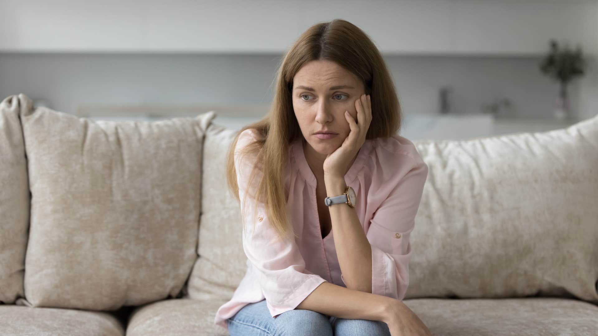 woman only thinking about negatives looking stressed