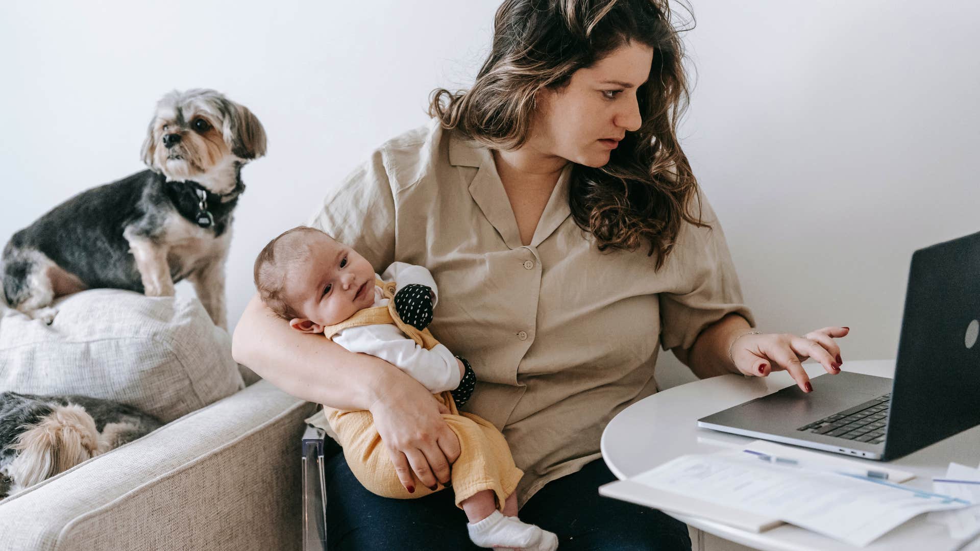 multitasking exhausting habits of people who always seem tired and unmotivated